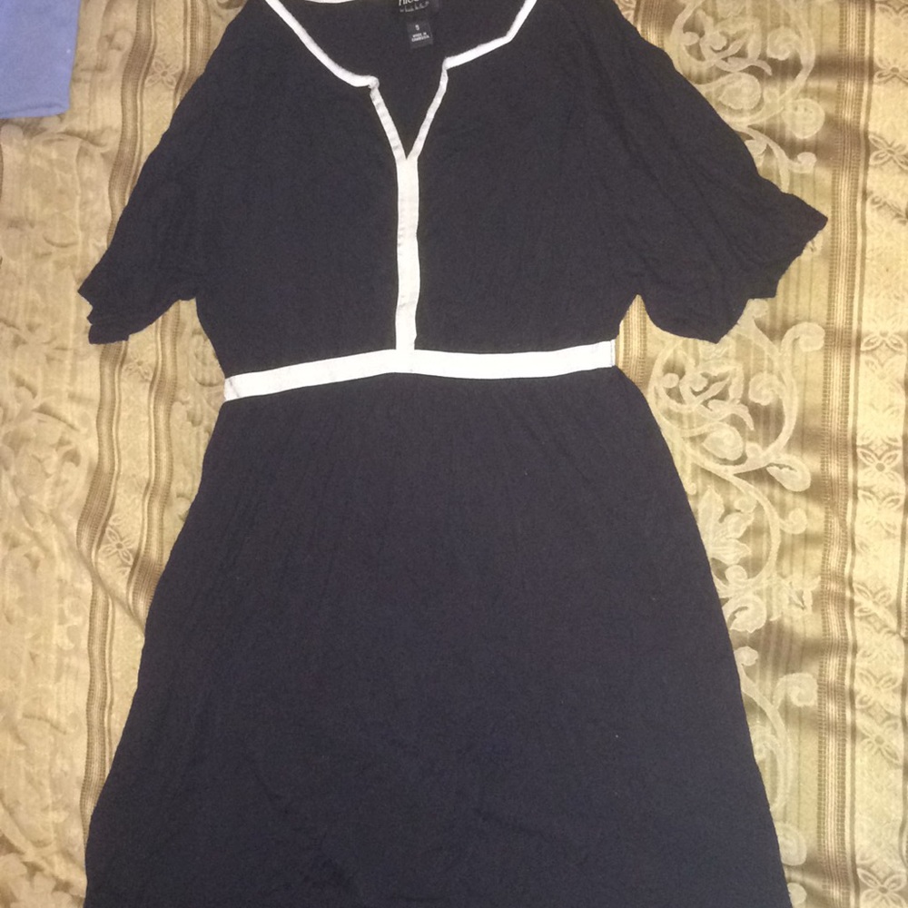 Cute Mini Dress😍 Black and White